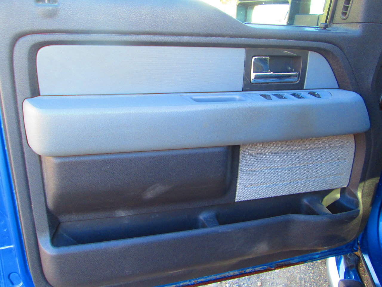 Used 2014 Ford F150 XLT w/ Equipment Group 302A Luxury image 10