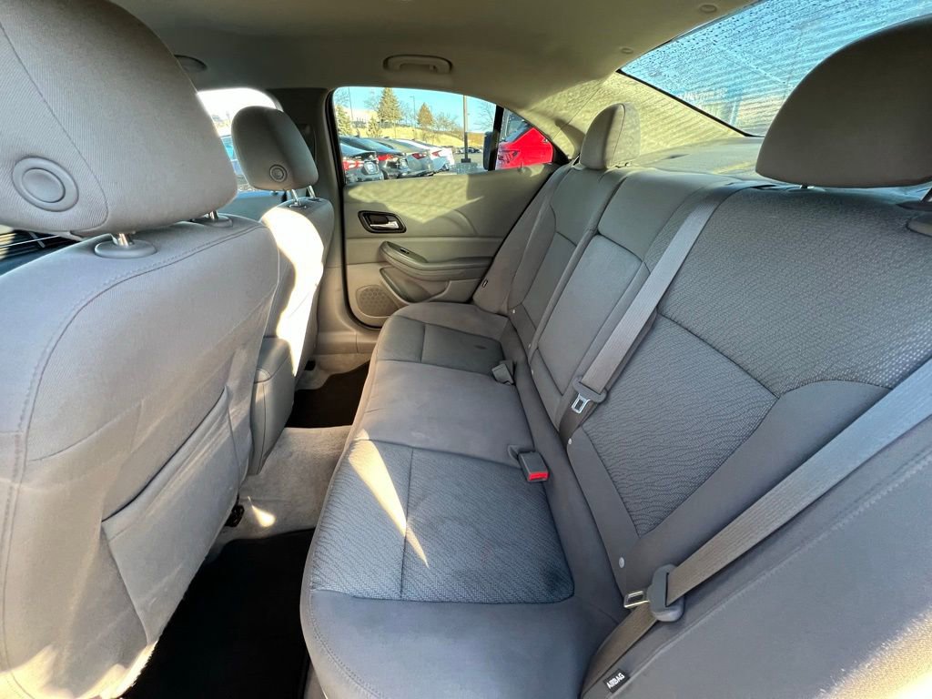 Used 2015 Chevrolet Malibu LS image 19