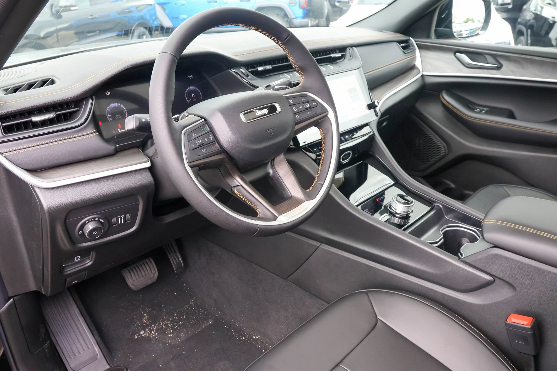 New 2026 Jeep Grand Cherokee L Limited AWD/4WD image 3