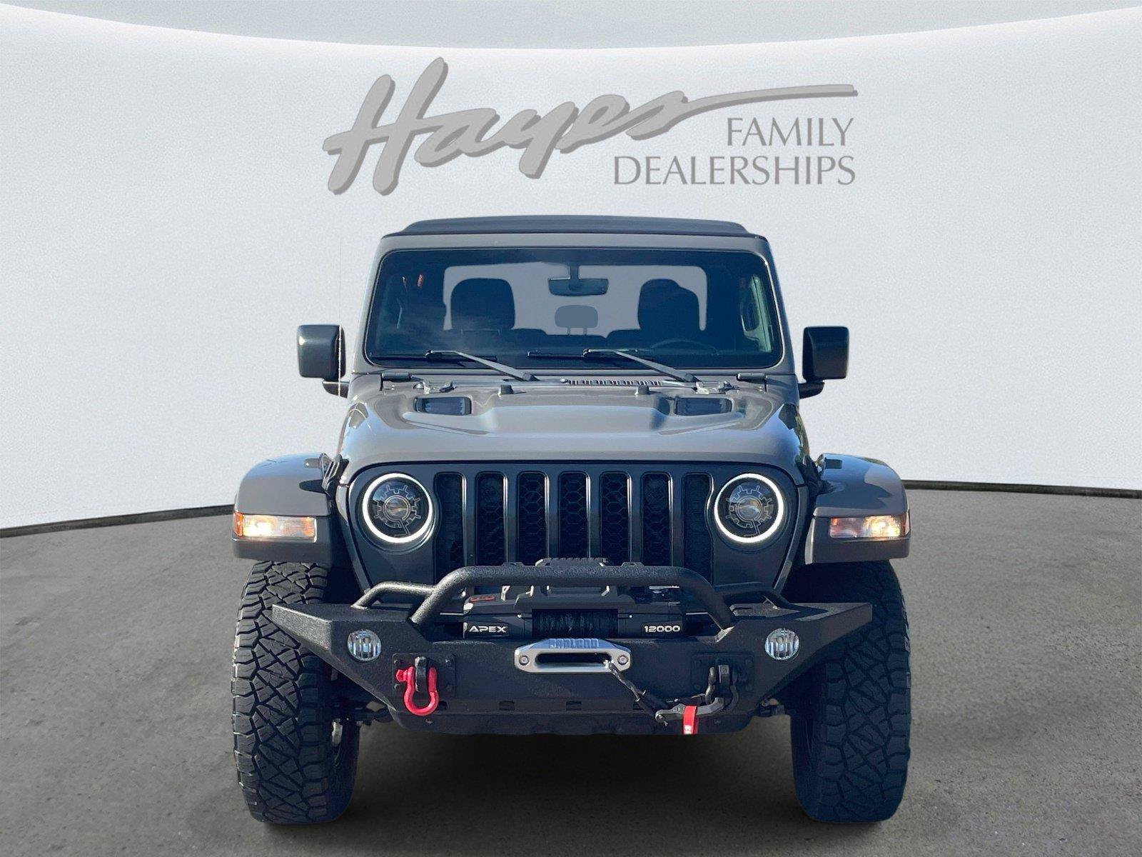 Used 2023 Jeep Gladiator Rubicon w/ Cold Weather Group AWD/4WD image 8