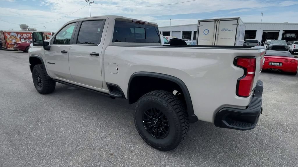 New 2026 Chevrolet Silverado 2500 ZR2 w/ LPO, Dark Essentials Package AWD/4WD image 8