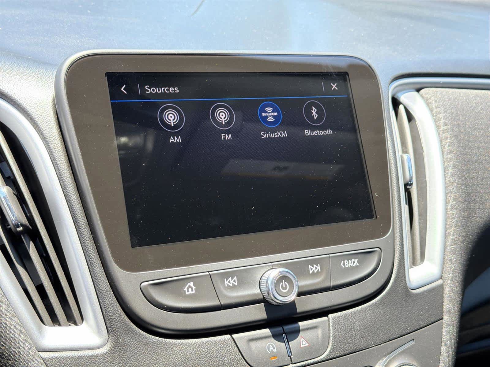 Used 2024 Chevrolet Malibu LT FWD image 17