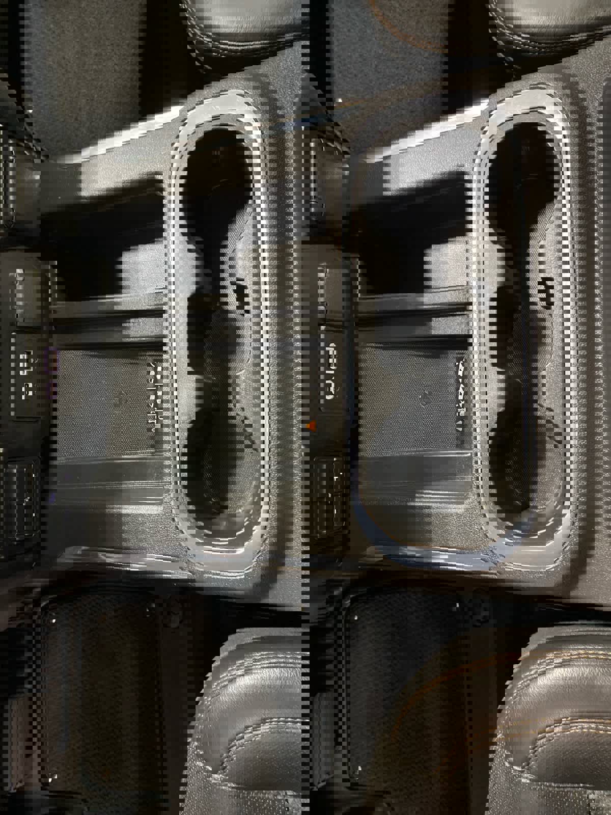 Used 2022 GMC Sierra 1500 AT4 w/ AT4 Preferred Package image 17