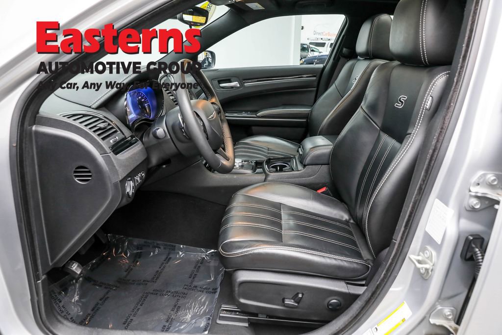 Used 2023 Chrysler 300 S image 14