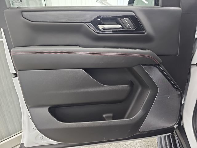 New 2026 GMC Yukon XL AT4 Ultimate AWD/4WD image 10