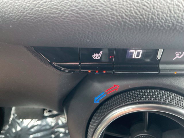 Used 2025 Chevrolet Blazer LT AWD/4WD image 19