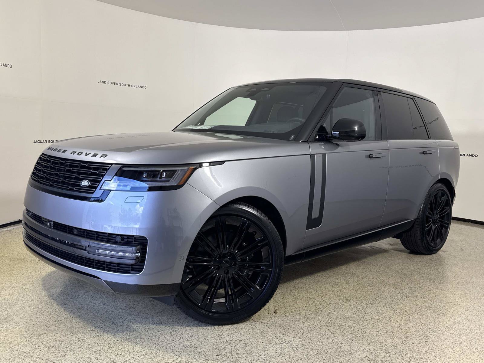 New 2026 Land Rover Range Rover SE