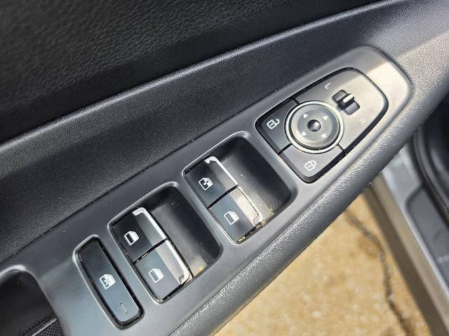 Used 2021 Hyundai Santa Fe SE FWD image 12