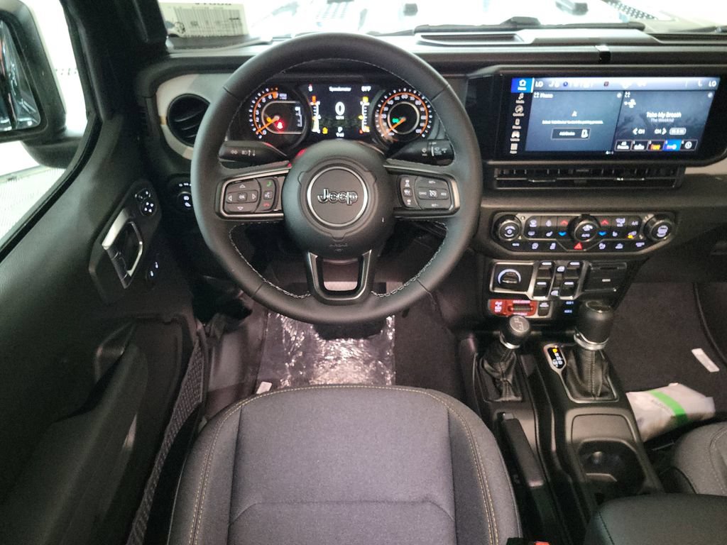 New 2026 Jeep Gladiator Sport AWD/4WD image 24