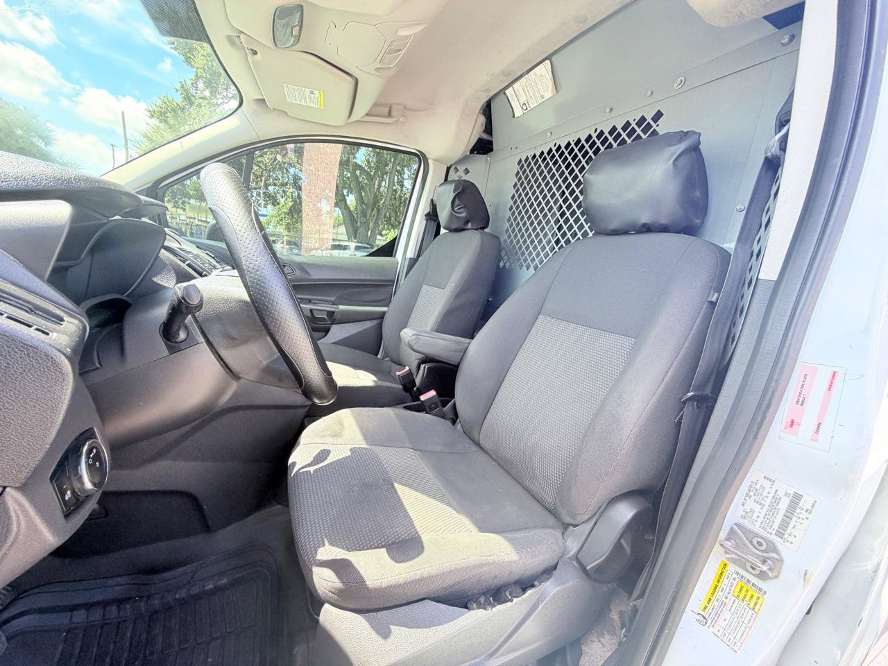 Used 2016 Ford Transit Connect XL FWD image 9