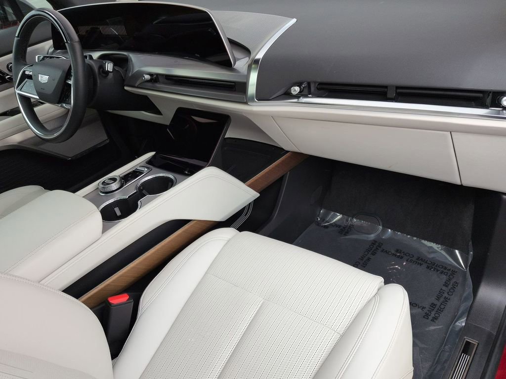 Certified 2026 Cadillac Vistiq Sport image 36