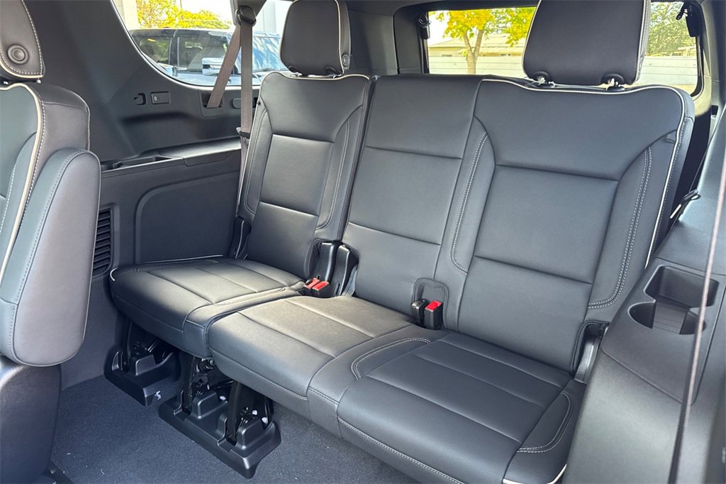 New 2026 GMC Yukon XL Elevation w/ Elevation Premium Package image 14