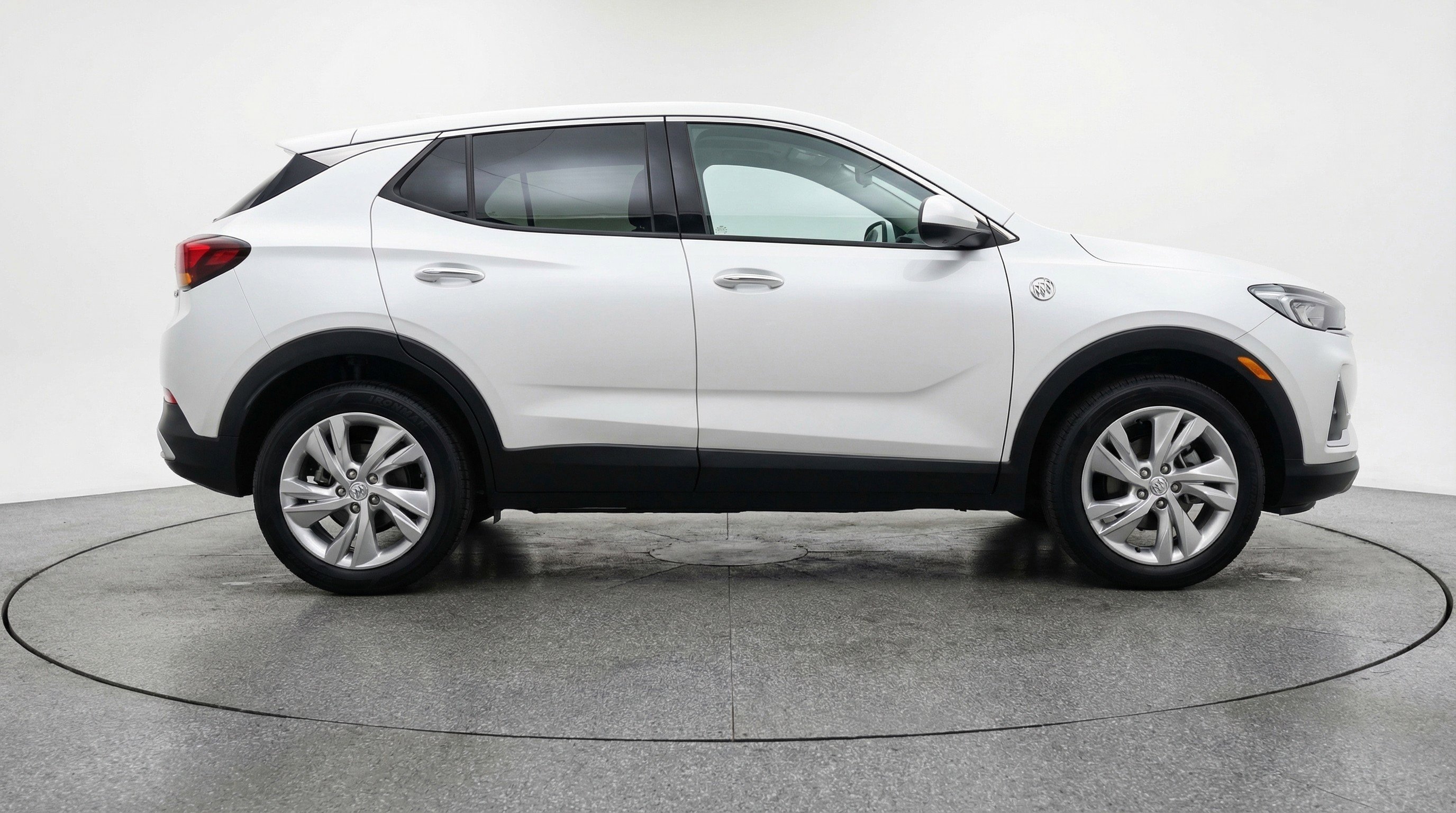 Used 2025 Buick Encore GX Preferred image 11
