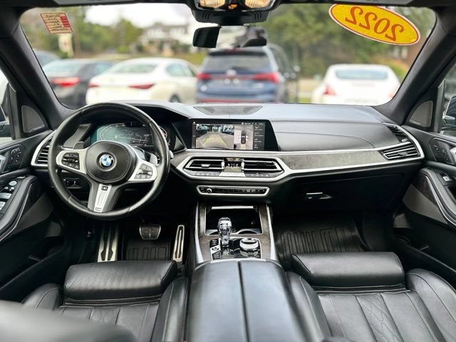 Used 2022 BMW X7 xDrive40i w/ M Sport Package AWD/4WD image 18