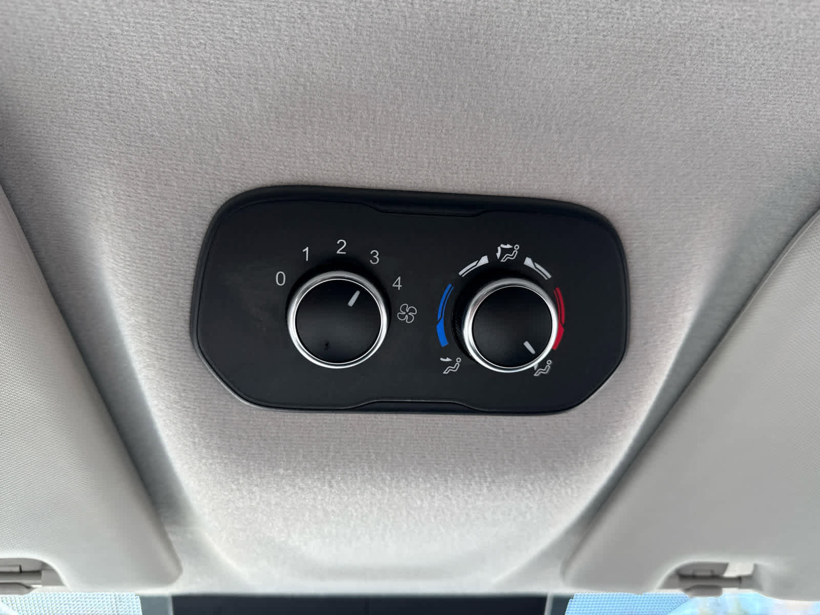 Used 2020 Ford Transit 350 XL image 22