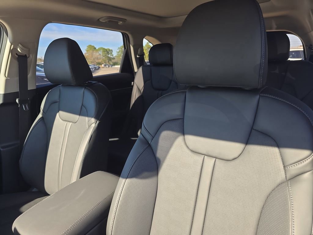 Certified 2026 Kia Sorento S FWD image 21