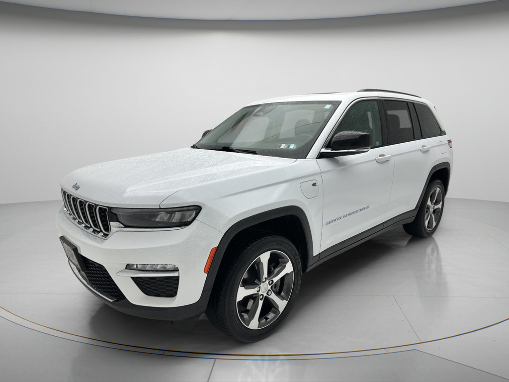 Used 2023 Jeep Grand Cherokee 4WD 4xe image 7