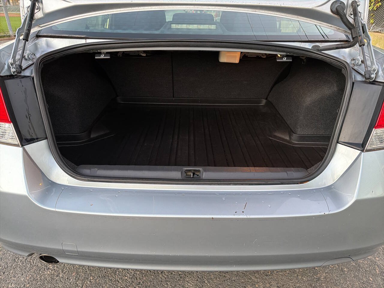Used 2013 Subaru Legacy 2.5i Premium AWD/4WD image 18