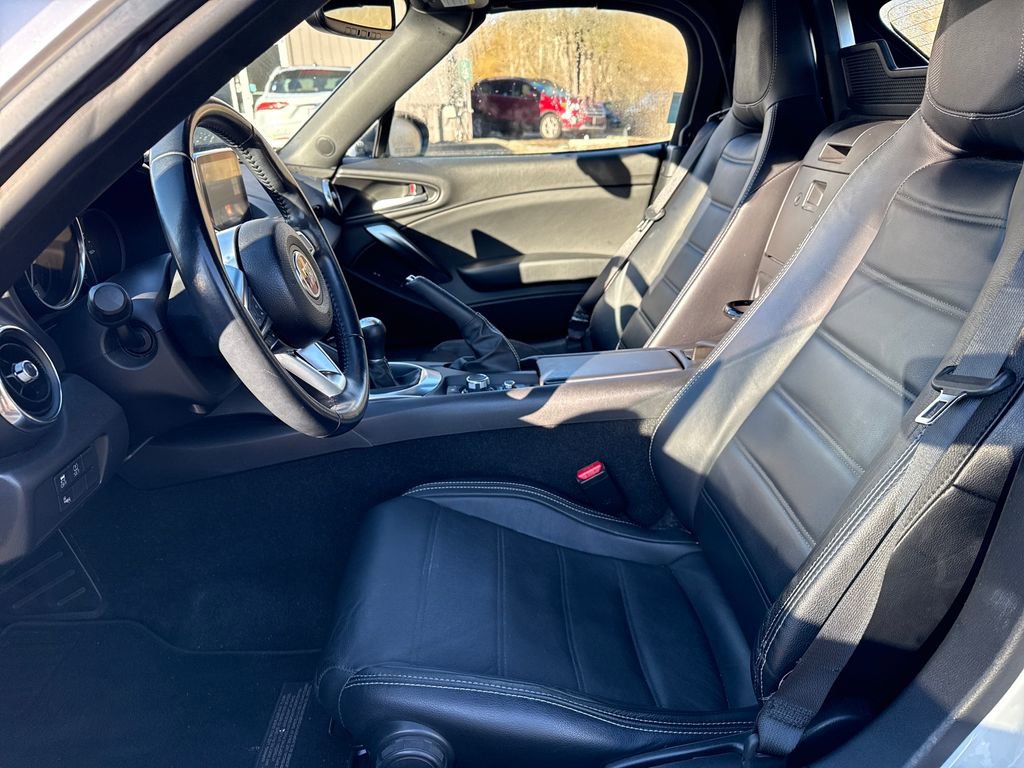 Used 2017 FIAT 124 Spider Lusso image 15