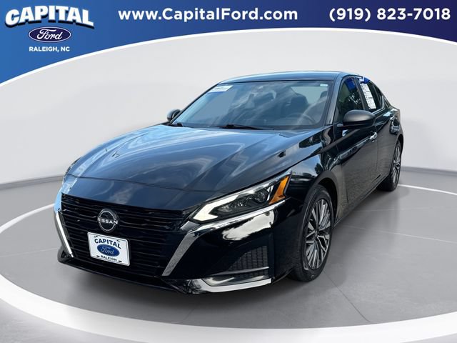 Used 2025 Nissan Altima 2.5 SV