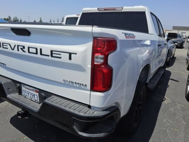 Used 2022 Chevrolet Silverado 1500 Custom Trail Boss AWD/4WD image 4