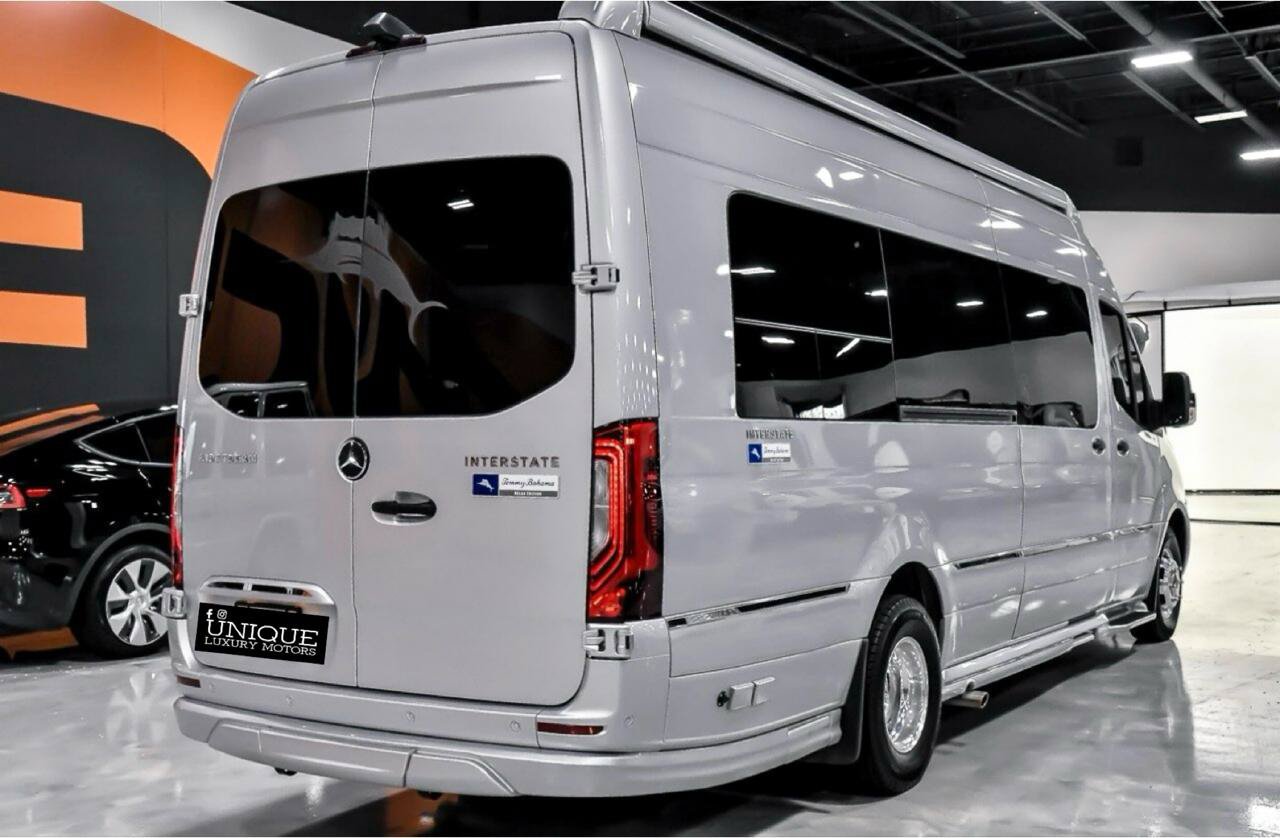 Used 2022 Mercedes-Benz Sprinter 3500 image 2