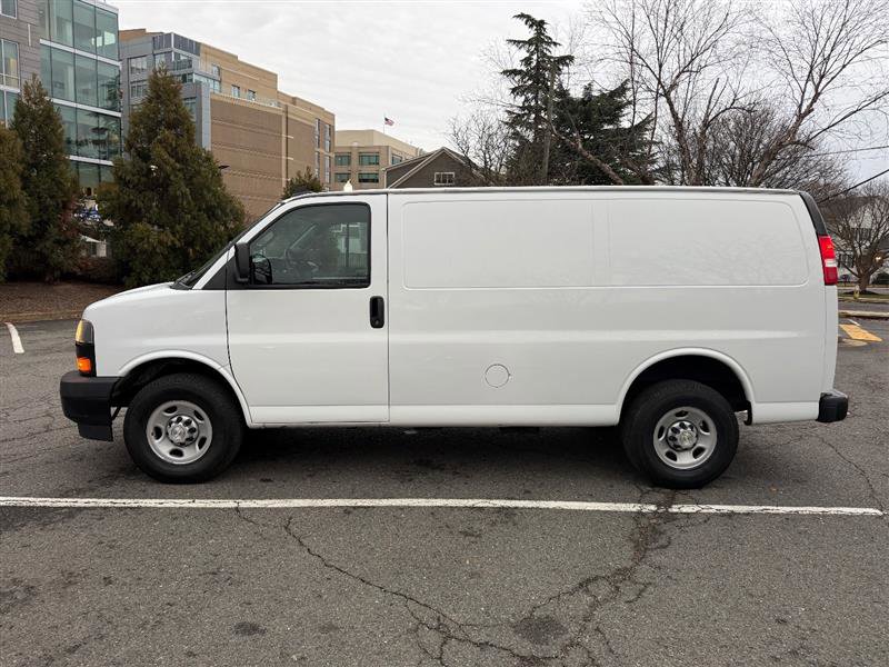 Used 2021 Chevrolet Express 2500 w/ Driver Convenience Package image 12