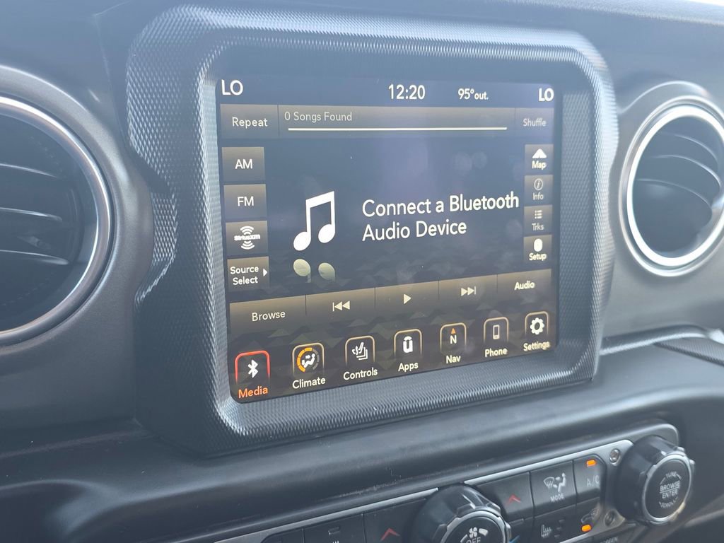 Used 2023 Jeep Wrangler Unlimited Rubicon 4xe w/ Steel Bumper Group image 28