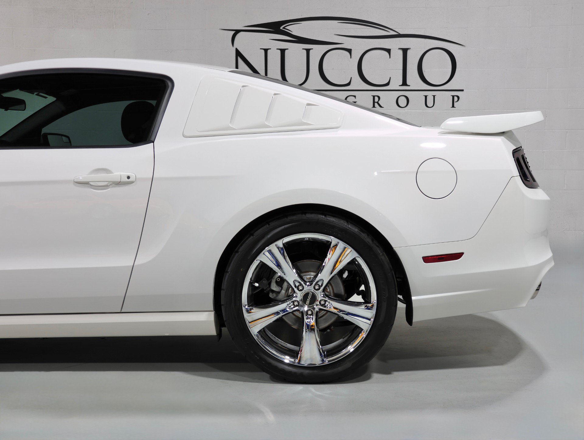 Used 2013 Ford Mustang GT RWD image 14