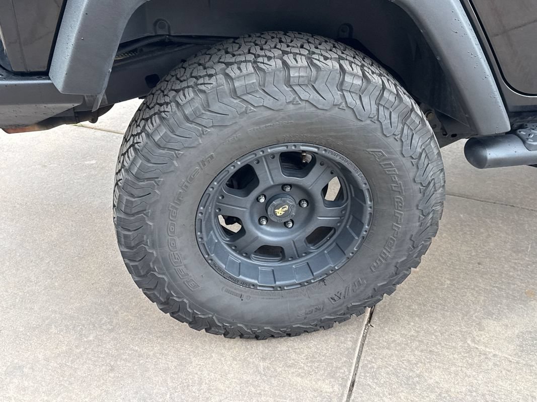 Used 2013 Jeep Wrangler Unlimited Sport AWD/4WD image 15