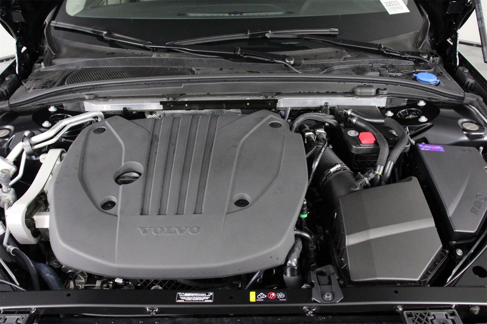 New 2026 Volvo V60 B5 Cross Country Plus w/ Climate Package image 12