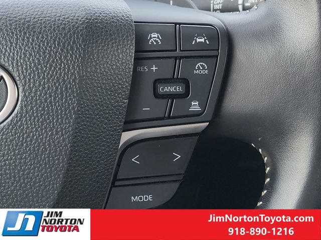 Used 2025 Toyota Camry SE FWD image 28