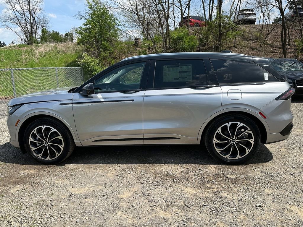 New 2026 Lincoln Nautilus Reserve AWD/4WD image 2