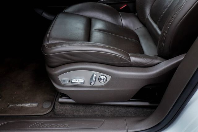 Used 2018 Porsche Macan AWD/4WD image 29