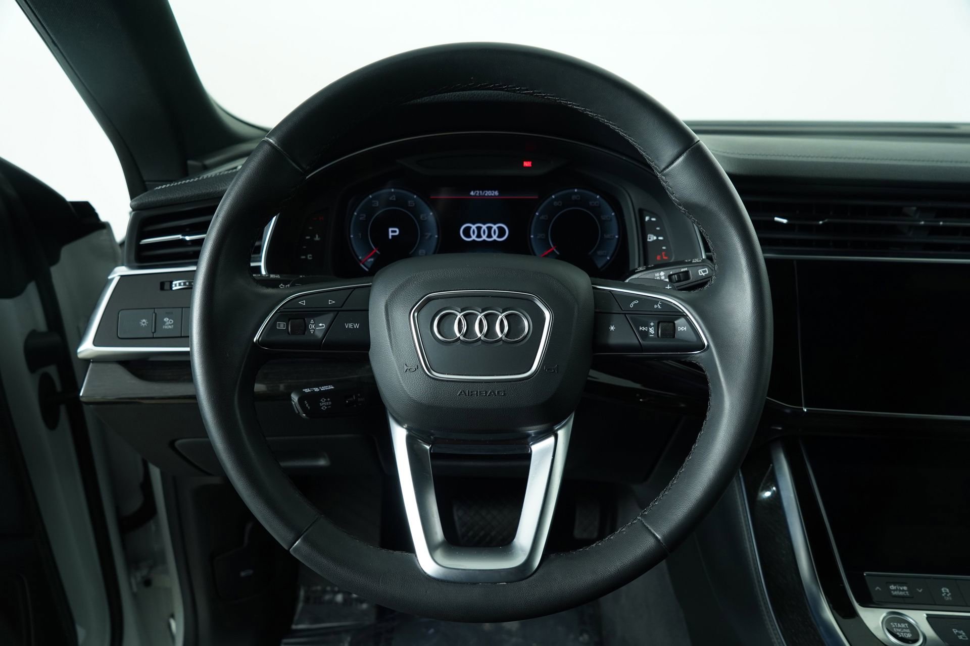 Used 2023 Audi Q8 Premium Plus AWD/4WD image 32