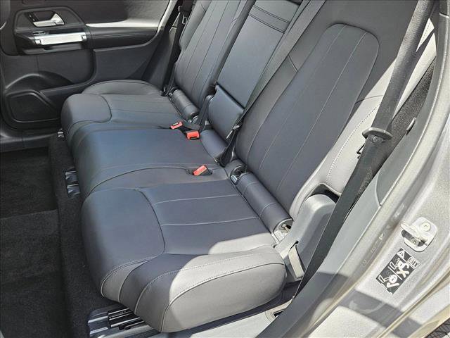 Used 2026 Mercedes-Benz GLB 250 image 17