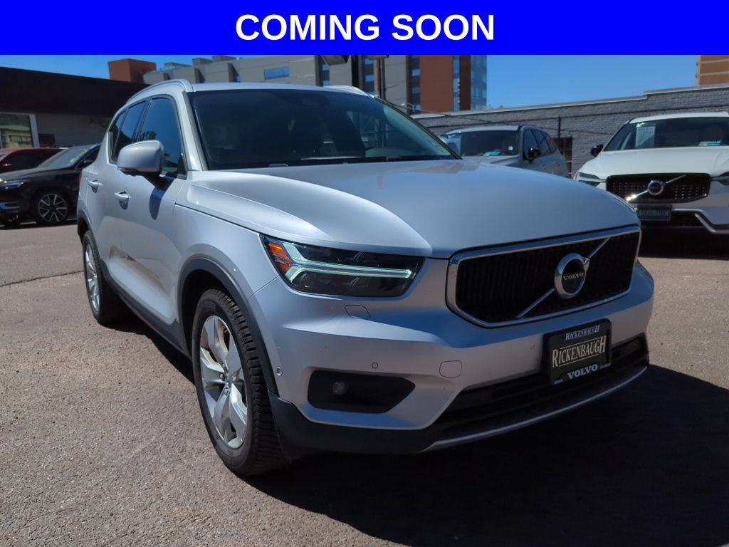 Used 2019 Volvo XC40 T5 Momentum