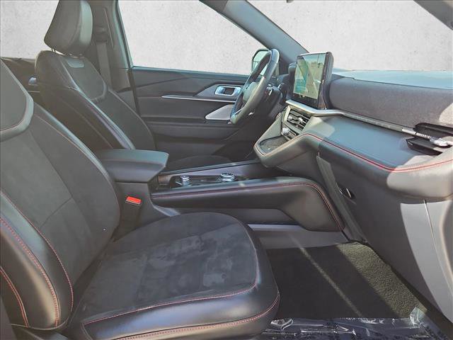Used 2025 Ford Explorer ST AWD/4WD image 23