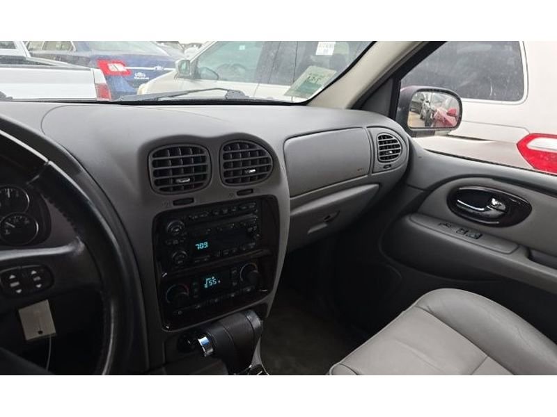 Used 2006 Buick Rainier CXL AWD/4WD image 8
