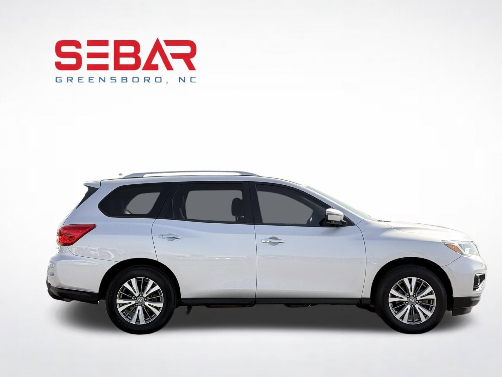 Used 2019 Nissan Pathfinder SL image 10