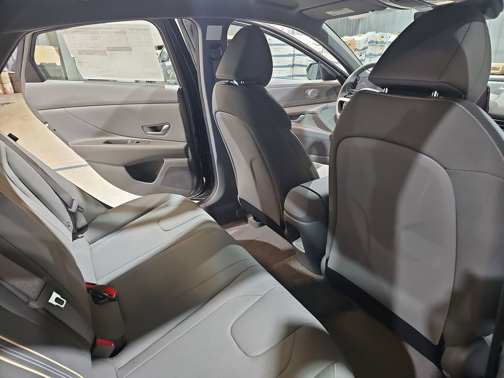 New 2026 Hyundai Elantra Sport image 11