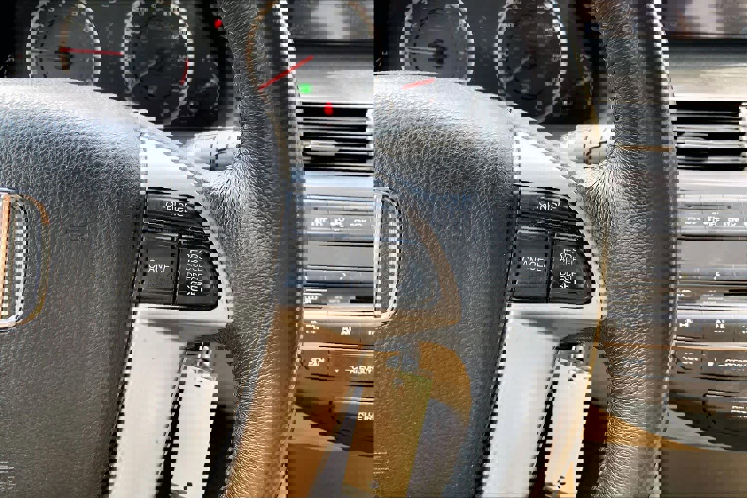 Used 2011 Honda Accord EX-L image 22