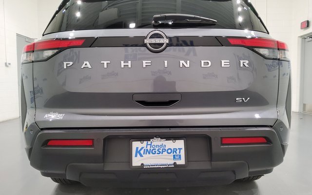 Used 2024 Nissan Pathfinder SV image 6