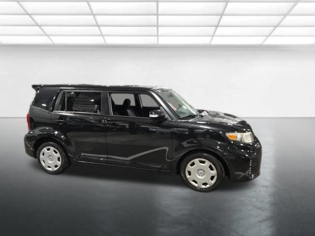 Used 2014 Scion xB FWD image 3