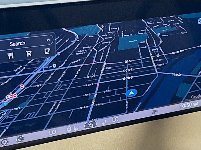 New 2025 Nissan Armada SL w/ Captain's Chari Seat Package image 15