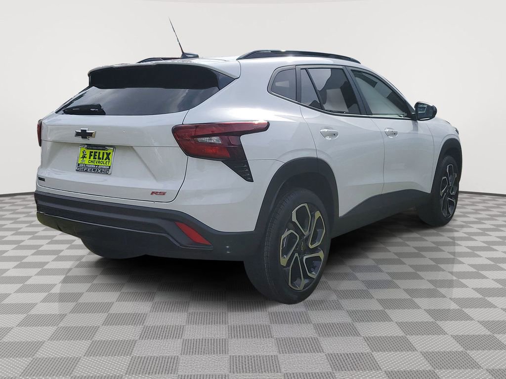 New 2026 Chevrolet Trax RS w/ Sunroof Package image 3