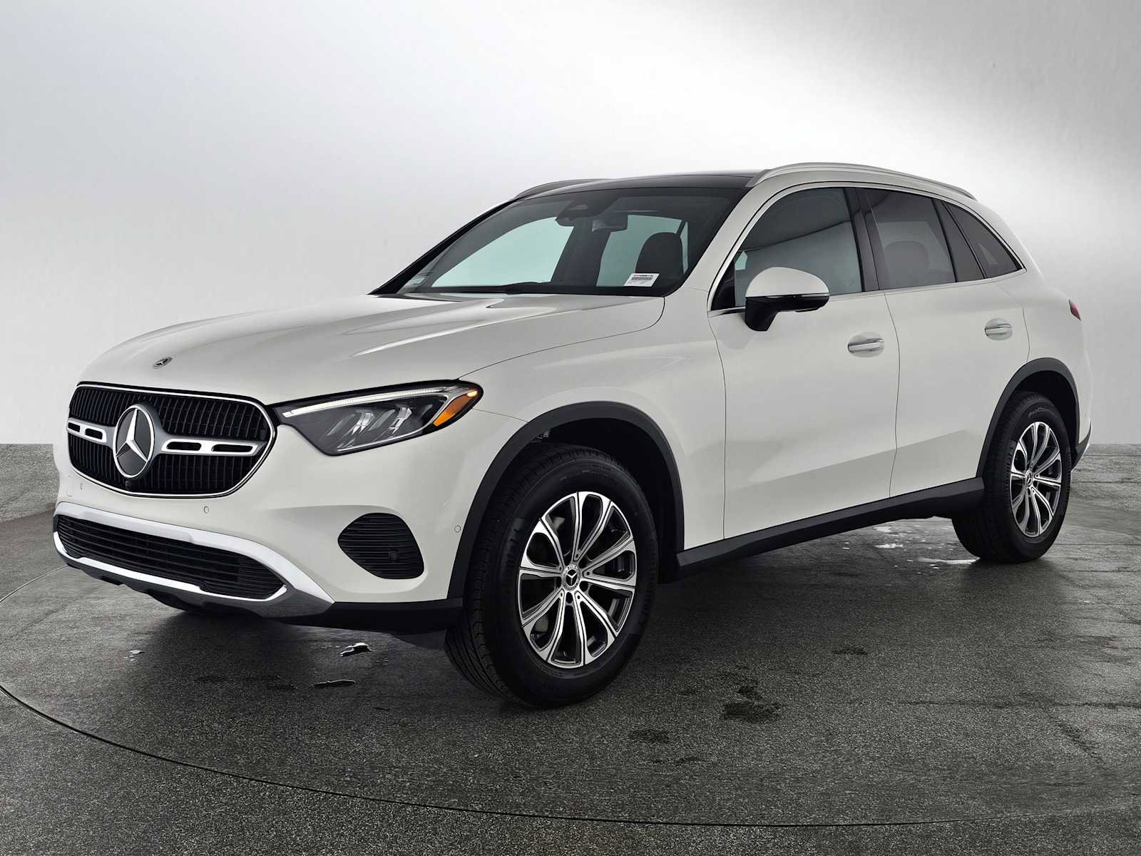 Used 2026 Mercedes-Benz GLC 300 image 7