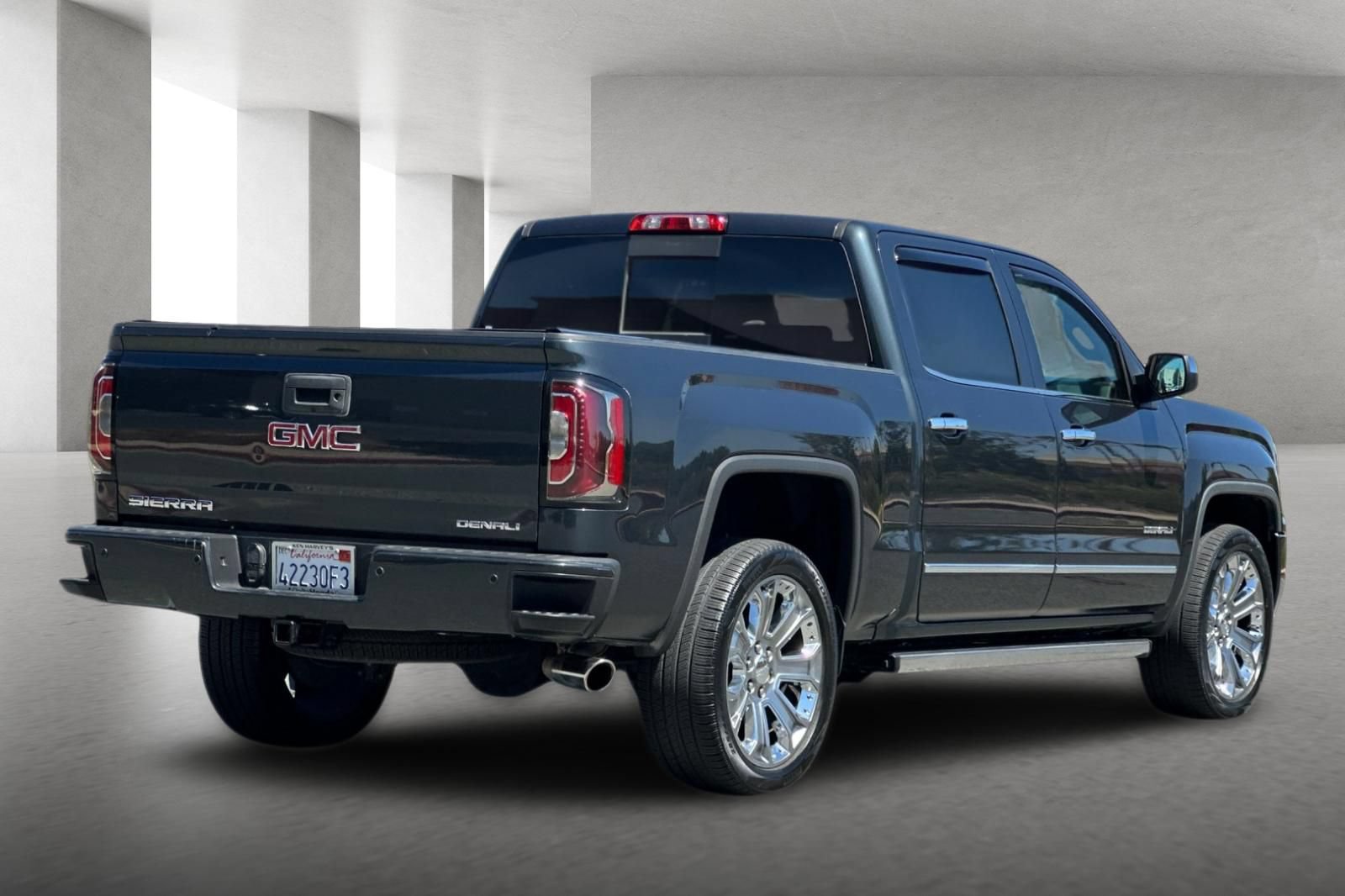 Used 2018 GMC Sierra 1500 Denali w/ Denali Ultimate Package AWD/4WD image 4