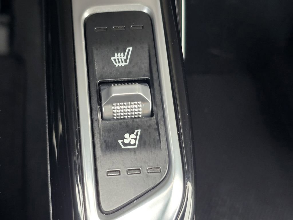 Used 2022 Kia Sorento SX Prestige image 8