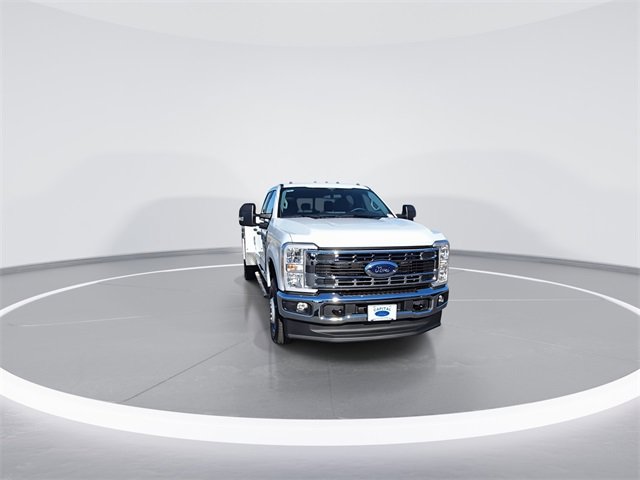 New 2026 Ford F350 XL w/ XL Chrome Package image 2